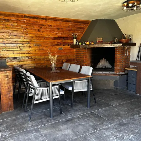 Вілла Prive Polai Villa Пула