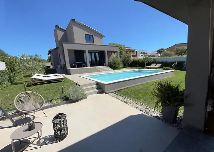 Prive Polai Villa Вілла *