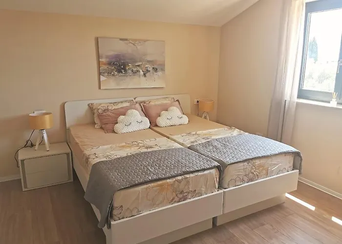 Vila Prive Polai Villa *