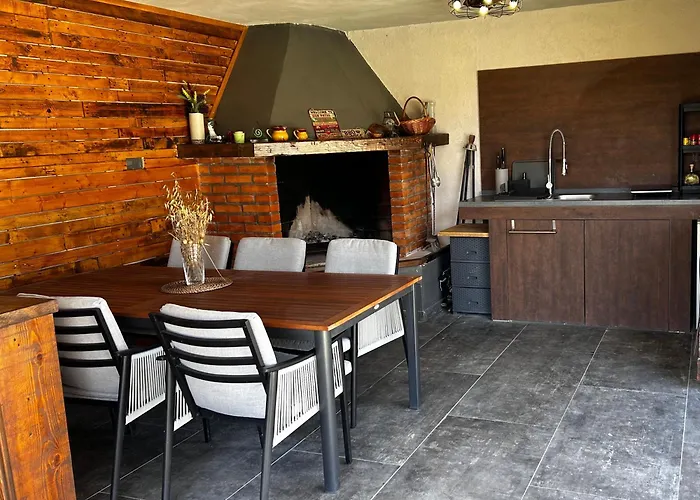 Prive Polai Villa Vila *