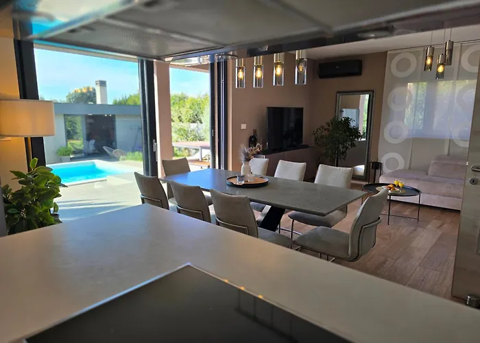 Prive Polai Villa