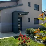 Villa Prive Polai Pula