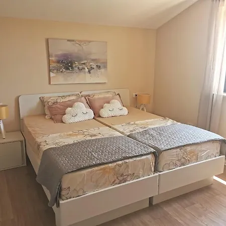 Villa Prive Polai Villa *